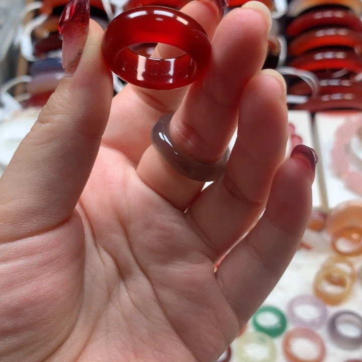 玛瑙/玉髓手镯未镶嵌东****