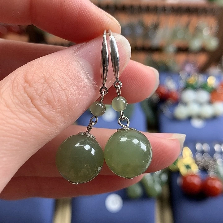 和田玉银S925镶嵌耳饰12左右湖水绿