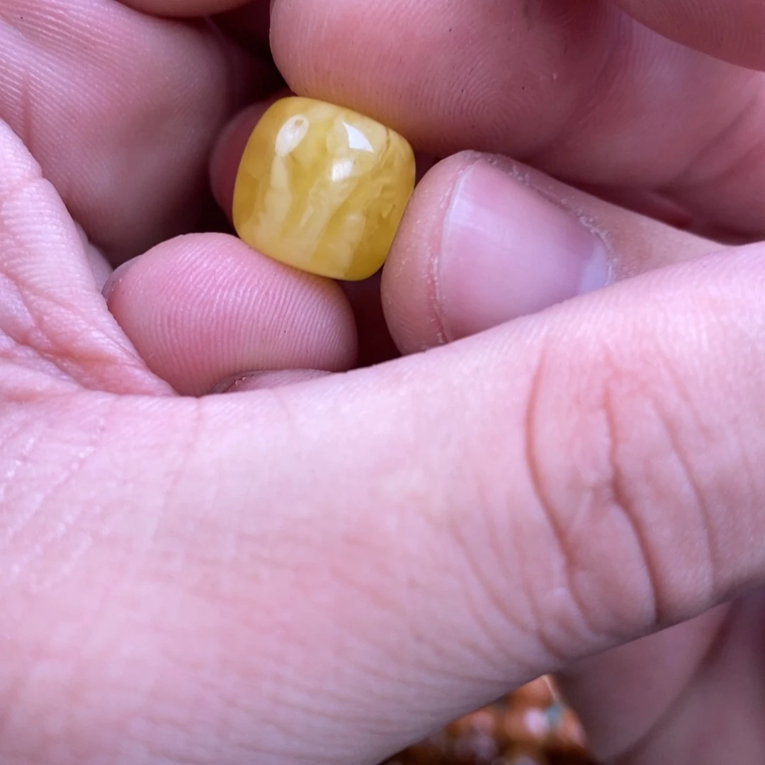 蜜蜡裸石未镶嵌小***丶