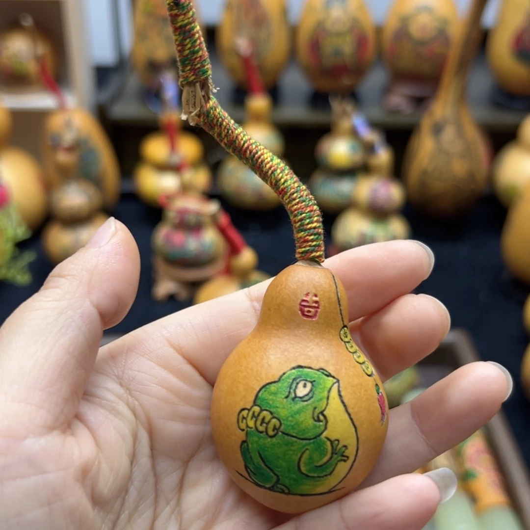 木小*儿针刺墨刻小瓶子金蟾
