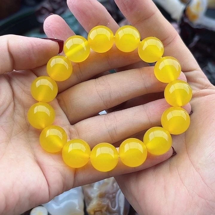 玛瑙手饰未镶嵌“***士