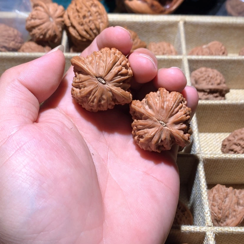 【闪购商品】文玩核桃把件磨盘