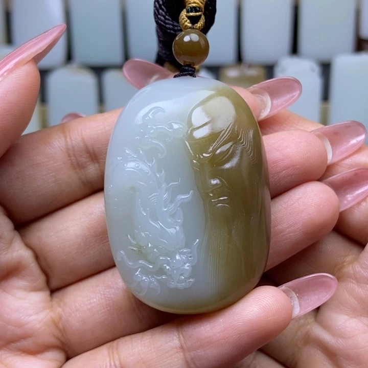 吊坠(赠链)未镶嵌和田玉
