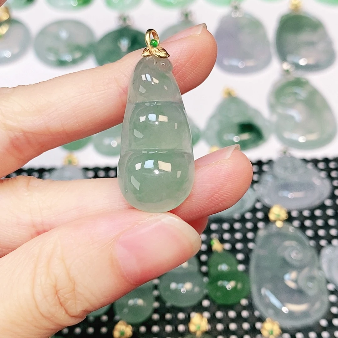 吊坠(不含链)18K金镶嵌翡翠