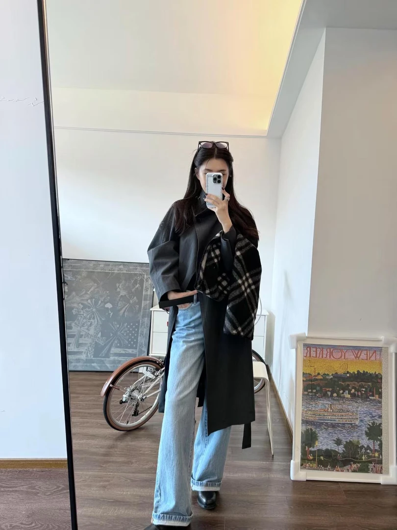 韩系长款高级感时尚风衣2025新款百搭黑色打底衫上衣女牛仔裤子潮