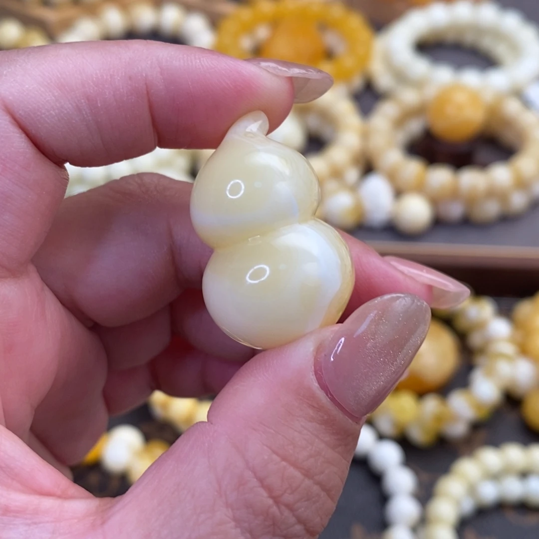 蜜蜡未镶嵌裸石葫芦