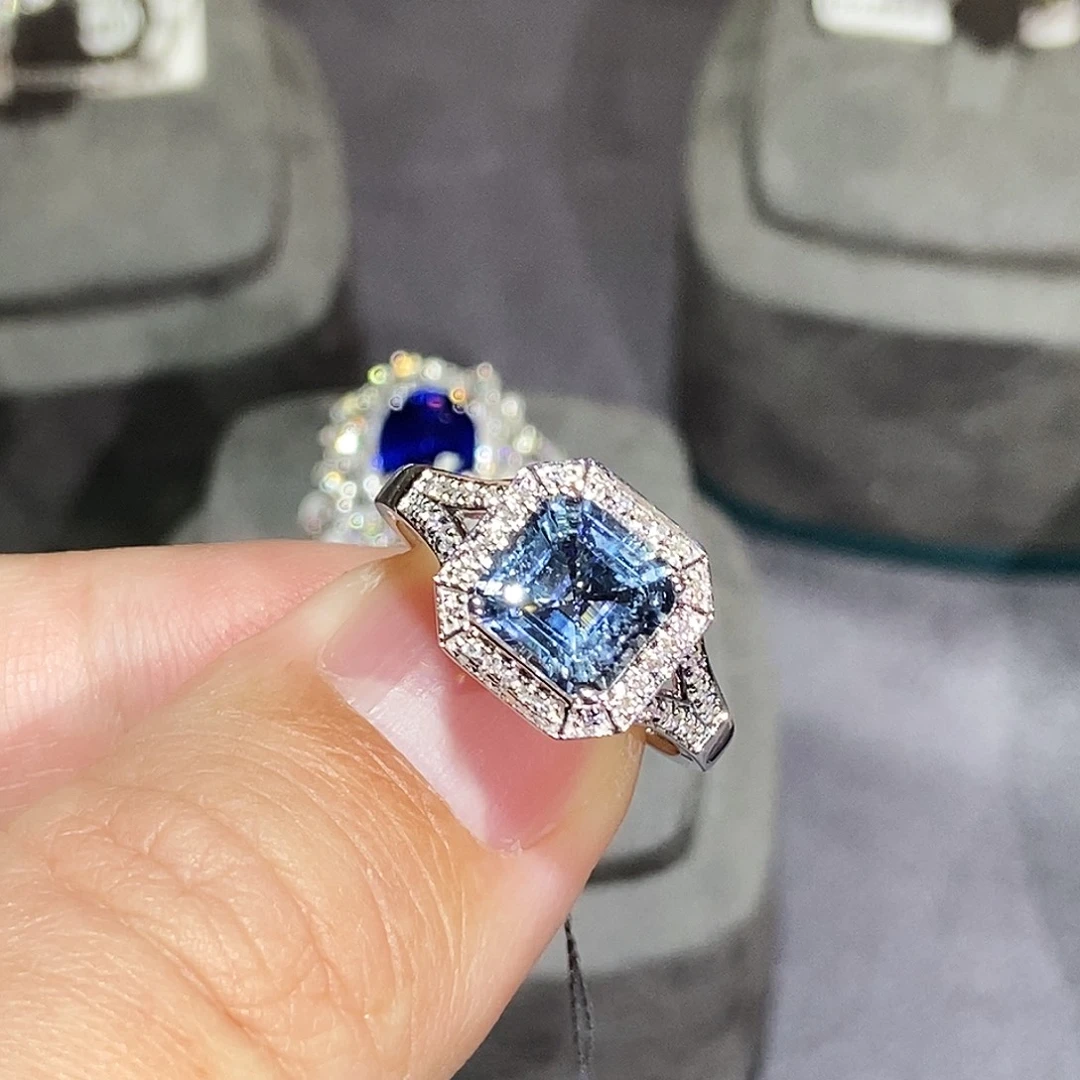 海蓝宝石戒圈18K金镶嵌1.55克拉