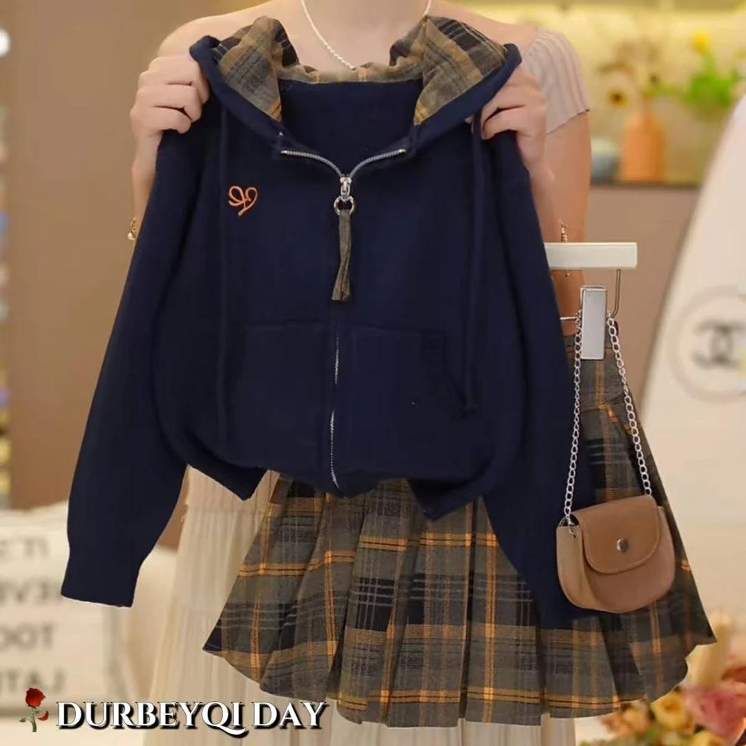 DURBEYQI/朵贝奇女童2025秋季新款连帽拉链开衫格子裙裤套装5704