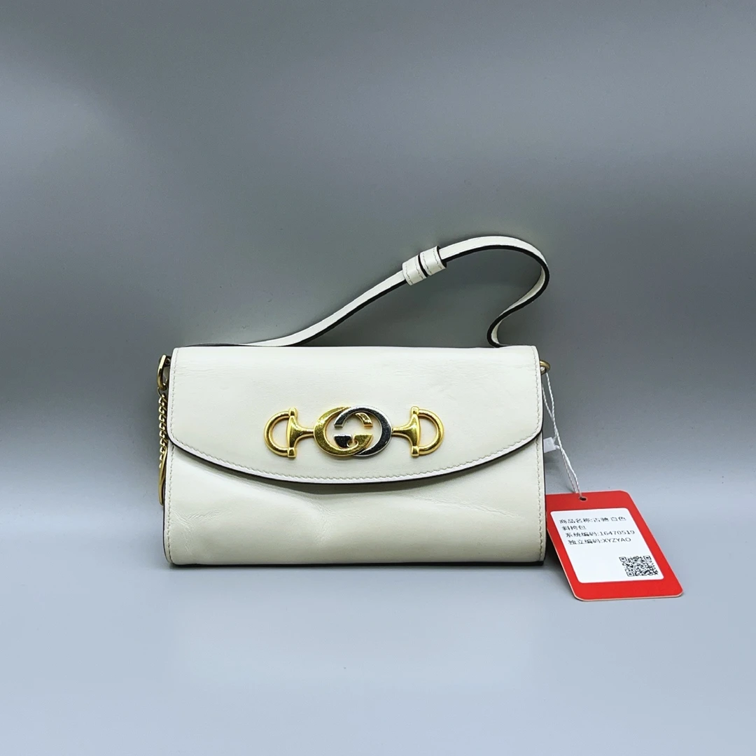 95新 GUCCI/古驰  白色斜挎包 1647 0519