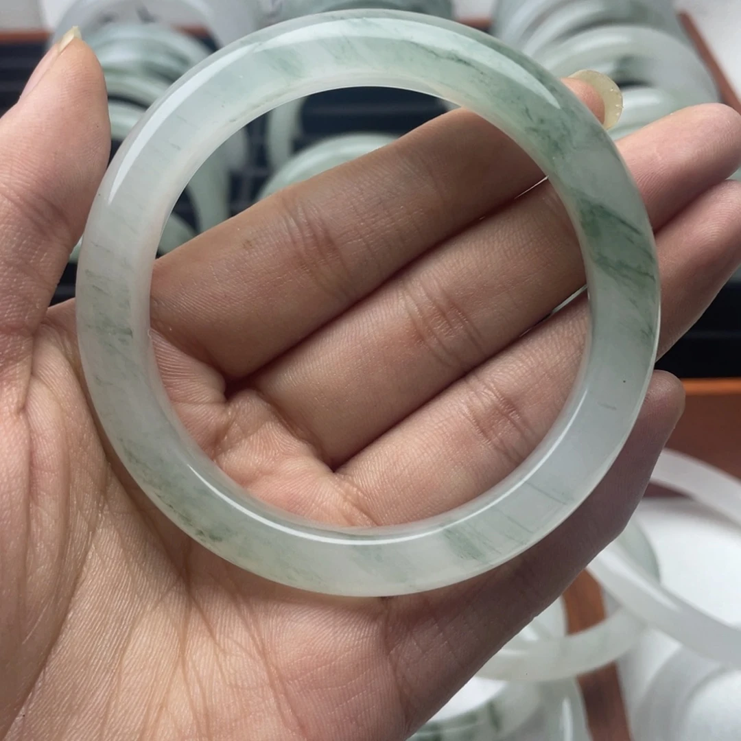 毛***毛石英质玉（天山翠）合金手镯