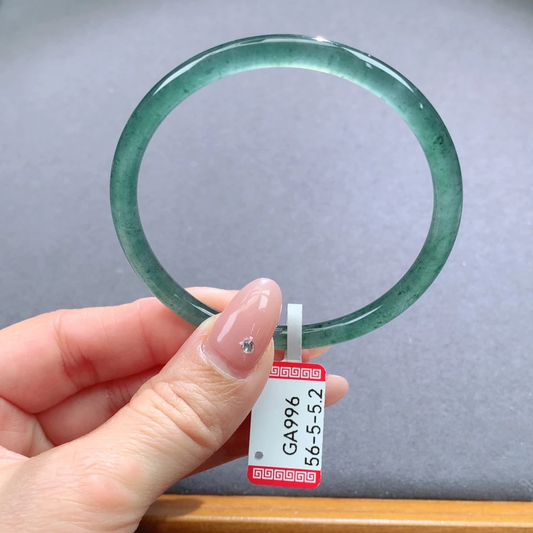 翡翠手镯未镶嵌天然翡翠手镯叮当镯