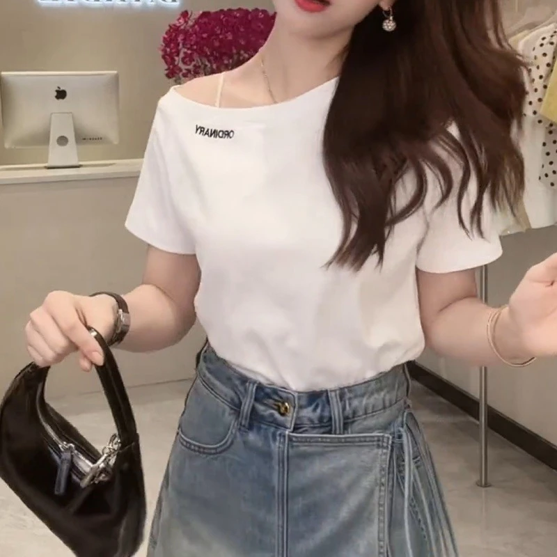 夏季简约斜肩字母显瘦时尚纯色显瘦百搭T恤LK2503281