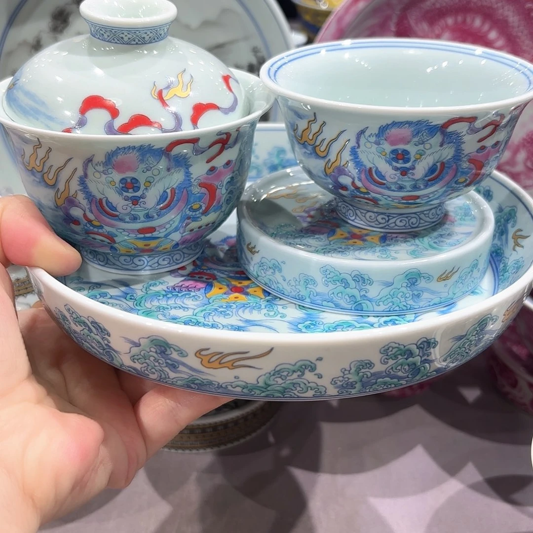 不***士瓷片景德镇瓷器精品陈列