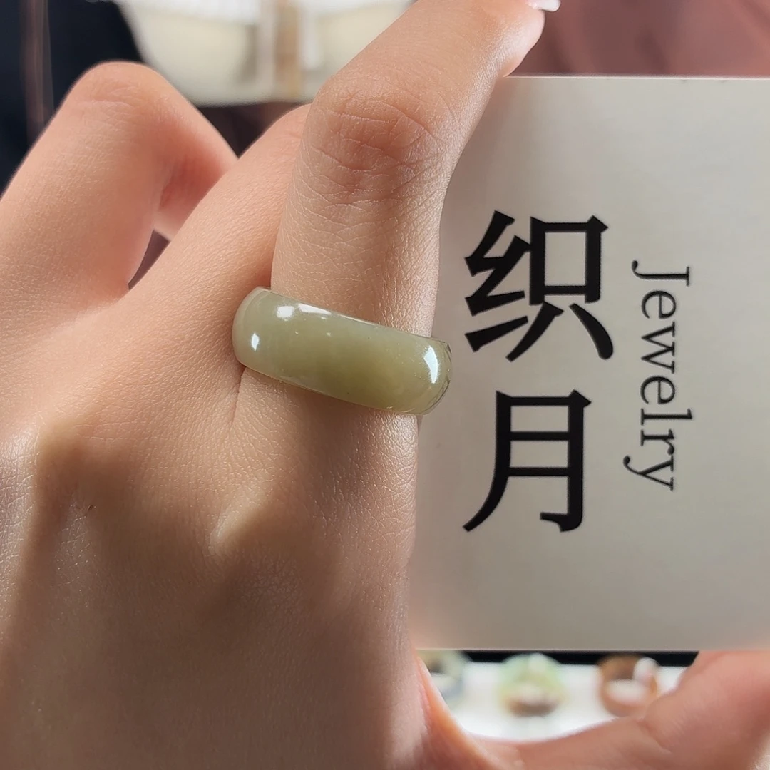 和田玉未镶嵌戒指蜂蜜水钱糖小轮胎17