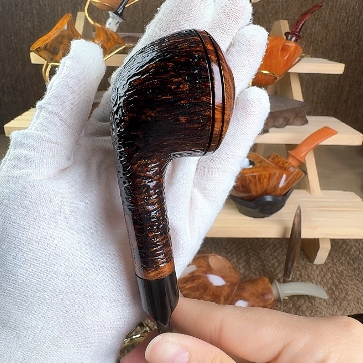 22微雕牛头（冯冯烟斗）