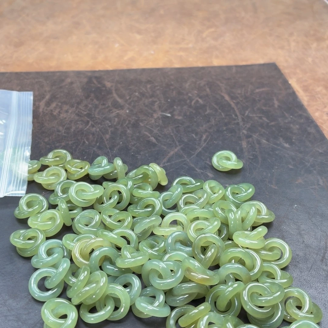 和田玉未镶嵌颈饰多样性发货拍一发一