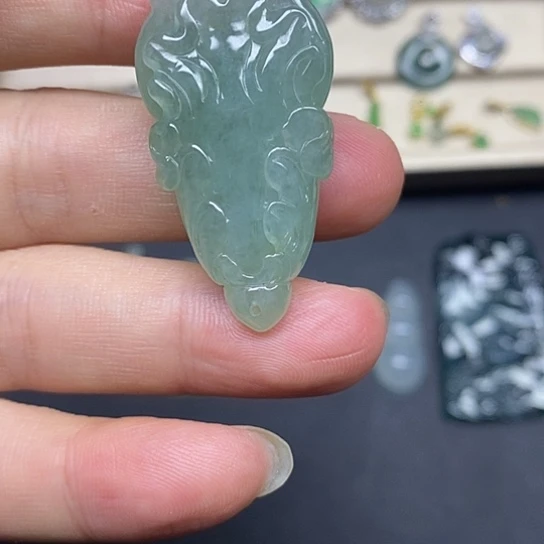 翡翠未镶嵌颈饰天然缅甸翡翠A货