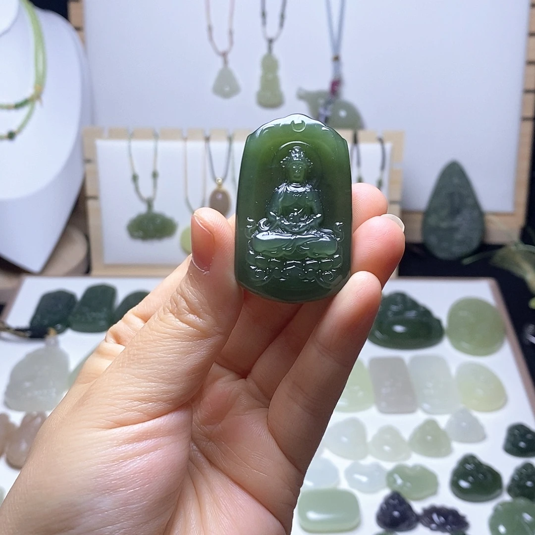 和田玉未镶嵌颈饰