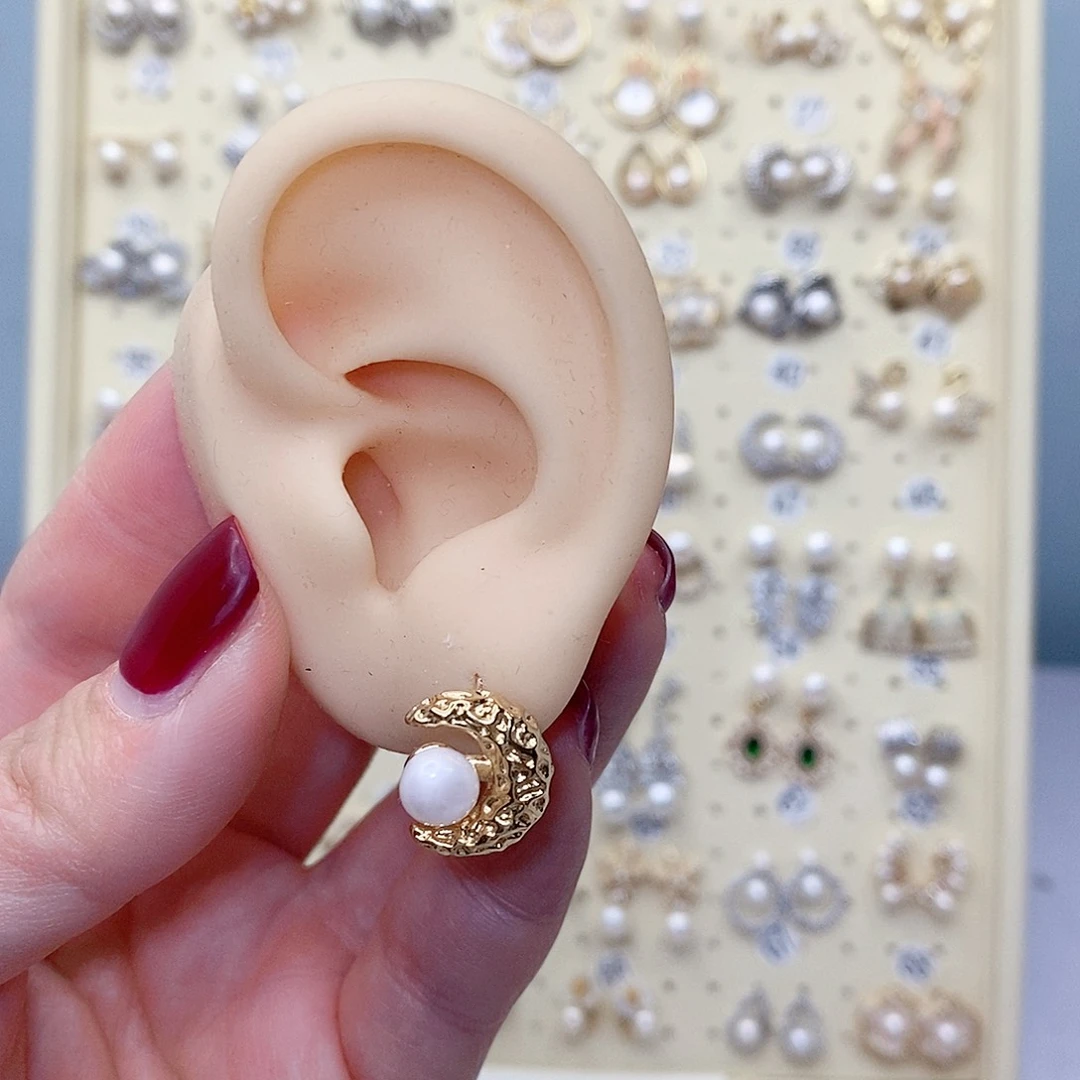 银S925镶嵌淡水珍珠耳饰