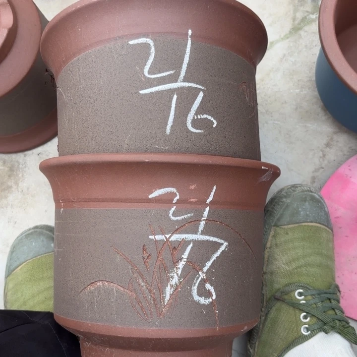 花盆紫砂紫砂的颜色