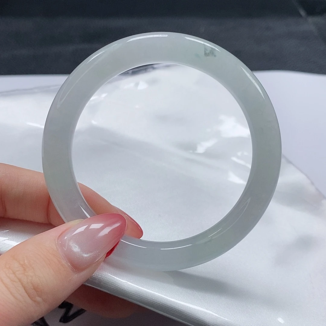 【闪购商品】翡翠手镯（圆镯）未镶嵌300号