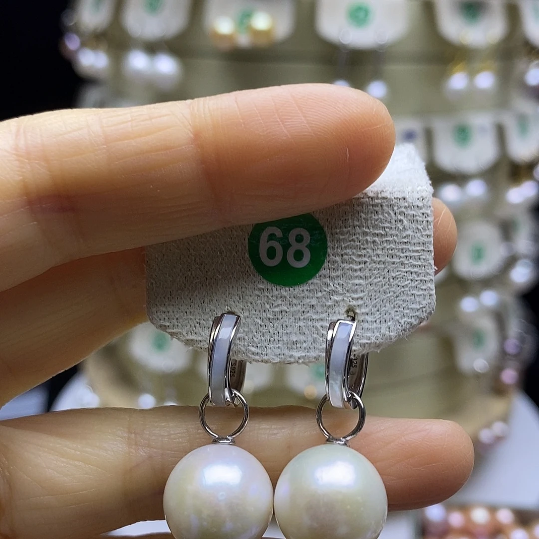 惠***姐银S925镶嵌淡水珍珠耳饰