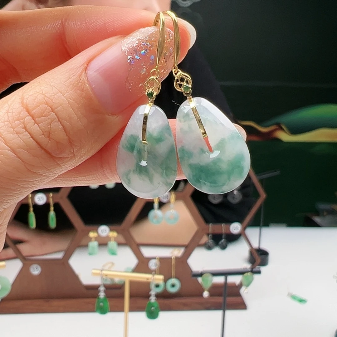 翡翠耳饰18K金镶嵌天然翡翠耳饰18k金镶嵌