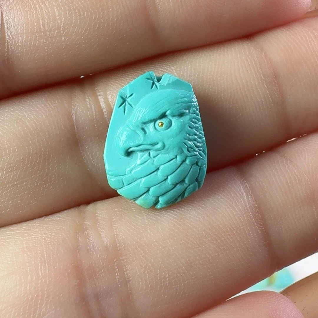 绿松石未镶嵌颈饰