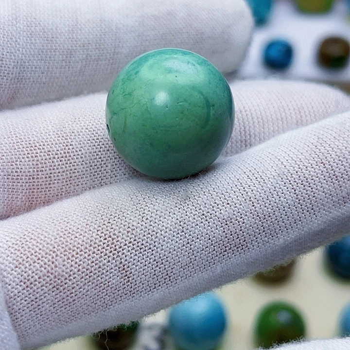 绿松石未镶嵌饰品