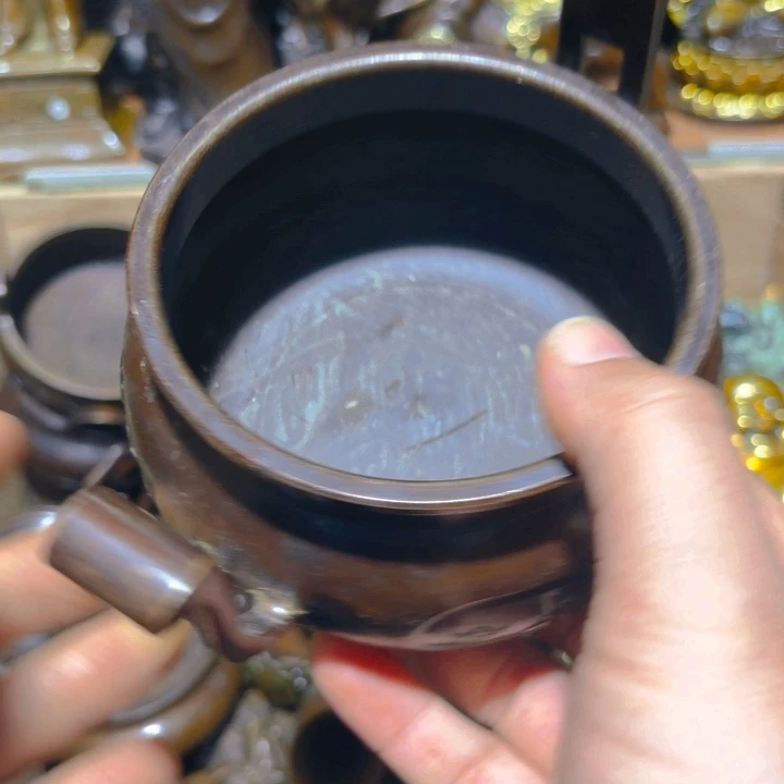 铜的。全清了。一件不留！不磨叽