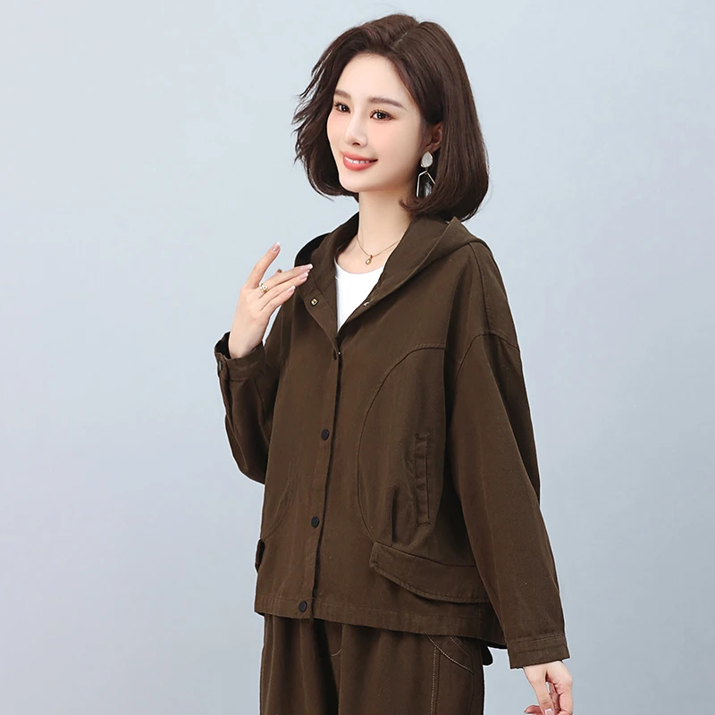 短外套女2025年新款秋季时尚韩系小个子中年妈妈休闲气质连帽夹克