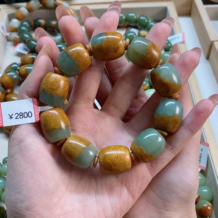 透闪石质玉手串未镶嵌比***者