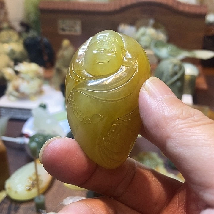 蛇纹石玉未镶嵌珠宝奇石