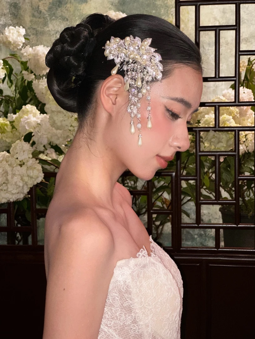 法式复古风珍珠胸花头饰重工设计感珍珠镶钻手工编织配饰