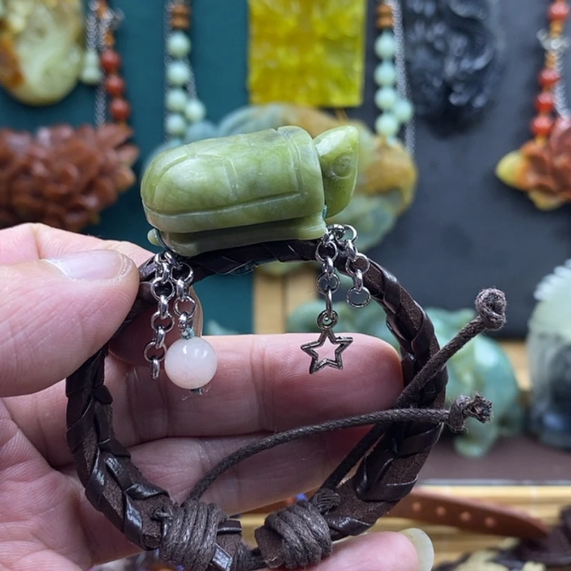 【闪购商品】未镶嵌岫玉手牌