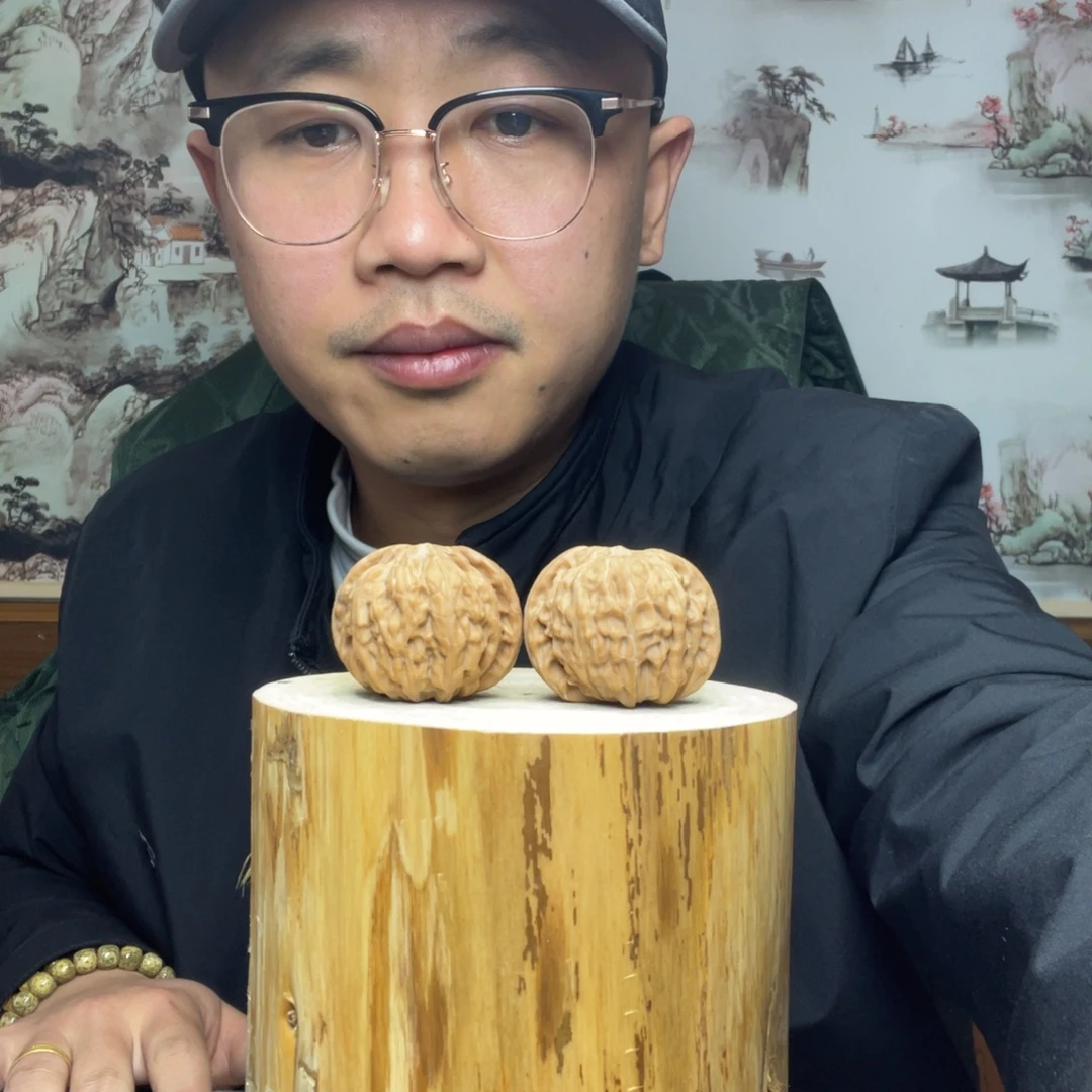 非***白文玩核桃把件磨盘