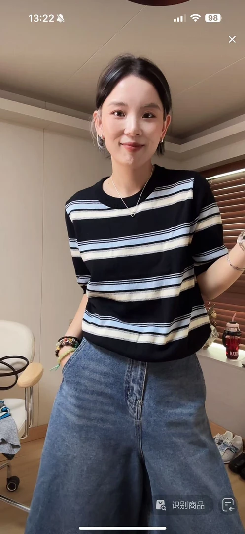 秋冬自留款条纹拼色女短袖