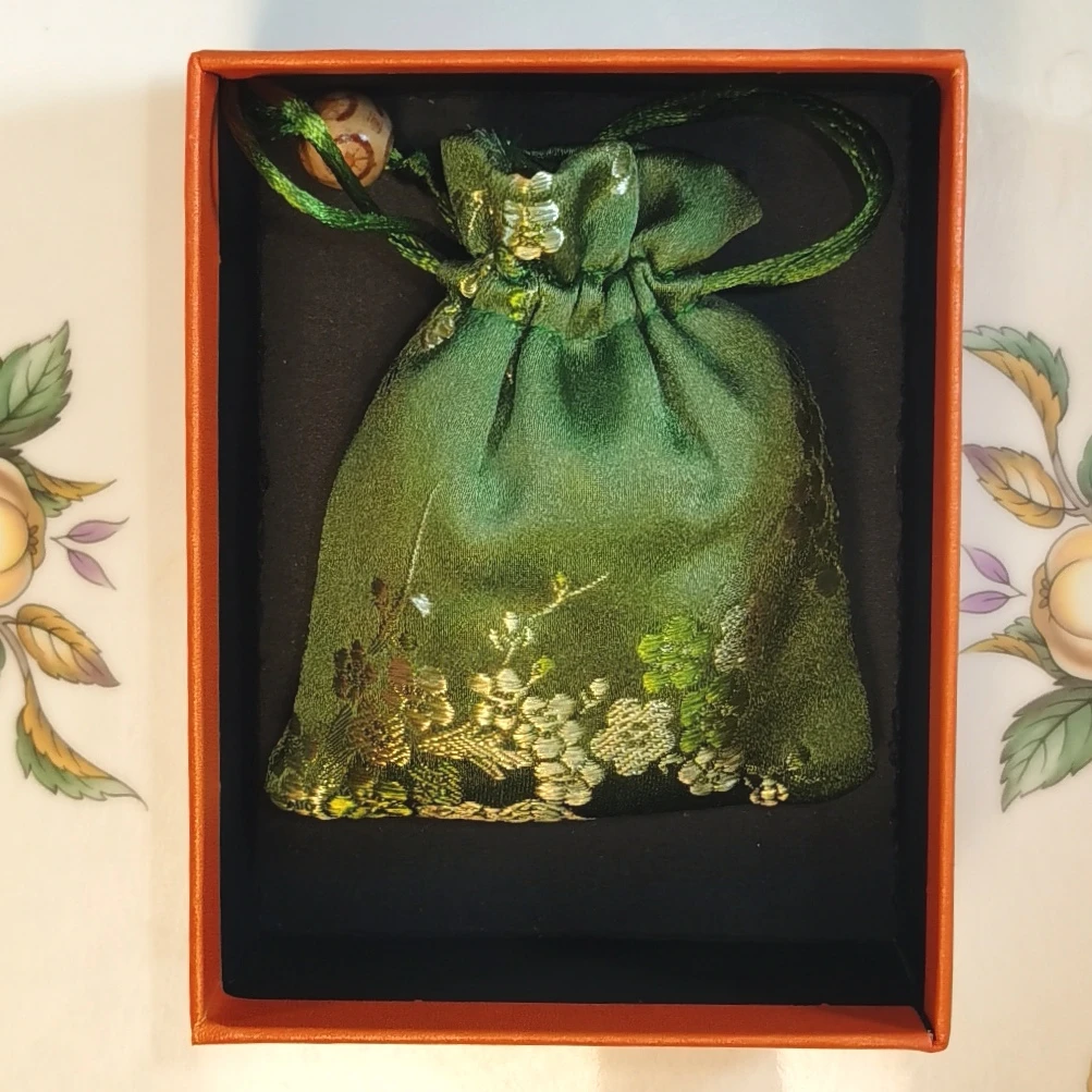 传统寄情香囊提神醒脑舒心顺气治防兼备芳香磬心