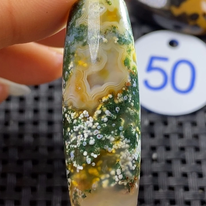 未镶嵌颈饰玛瑙/玉髓秋***?