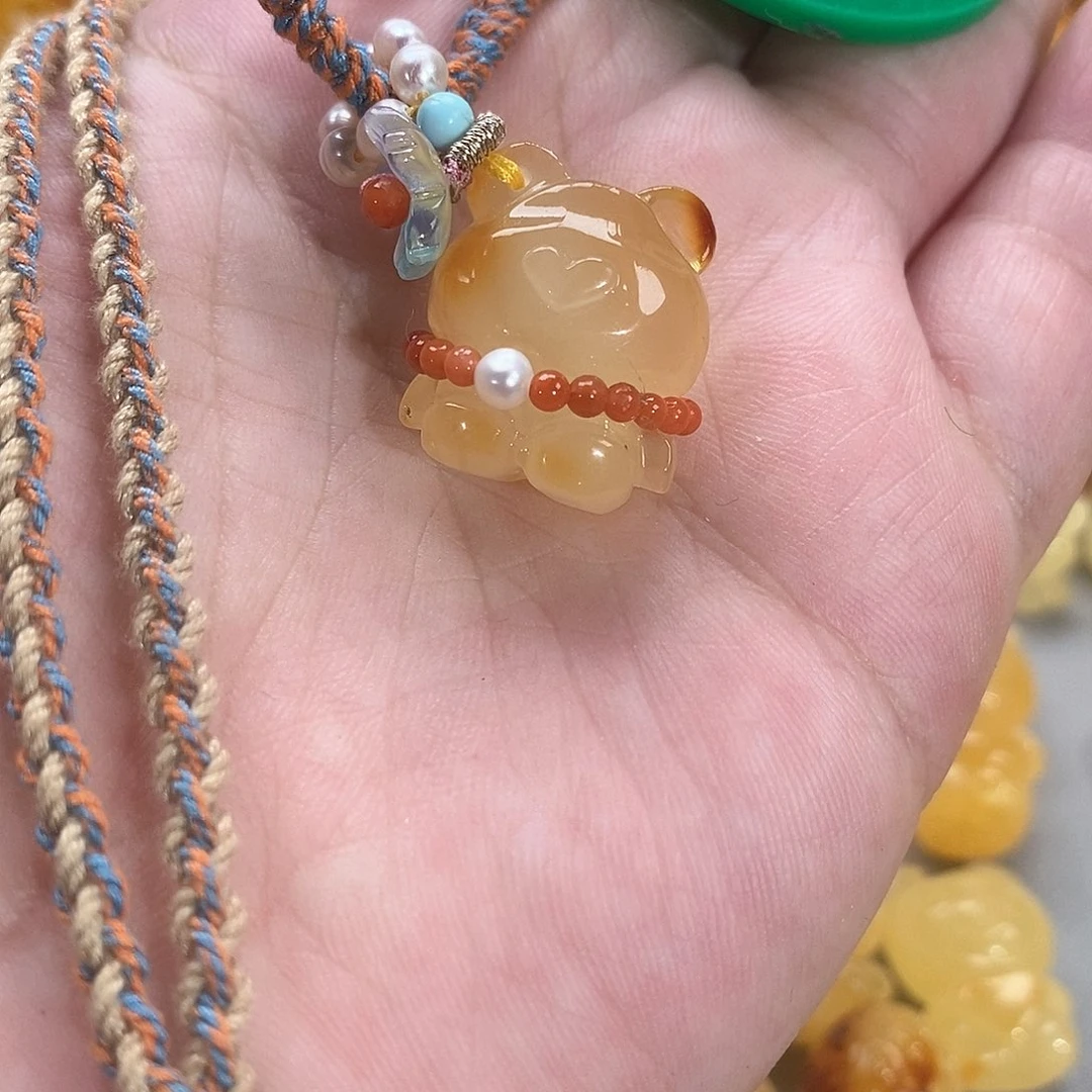 蜜蜡颈饰未镶嵌吊坠