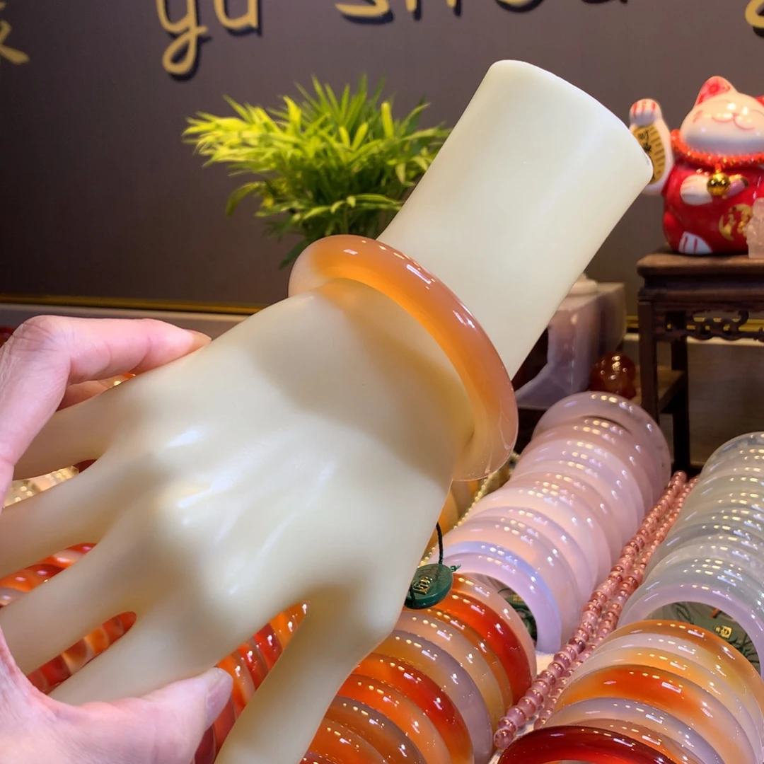 玛瑙/玉髓未镶嵌手镯30号