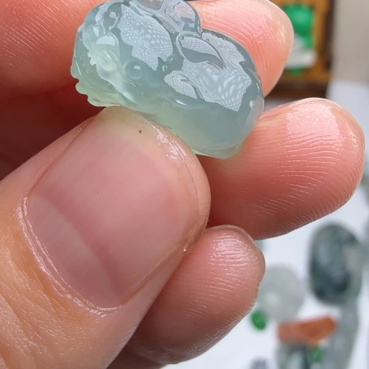 定制翡翠未镶嵌包工