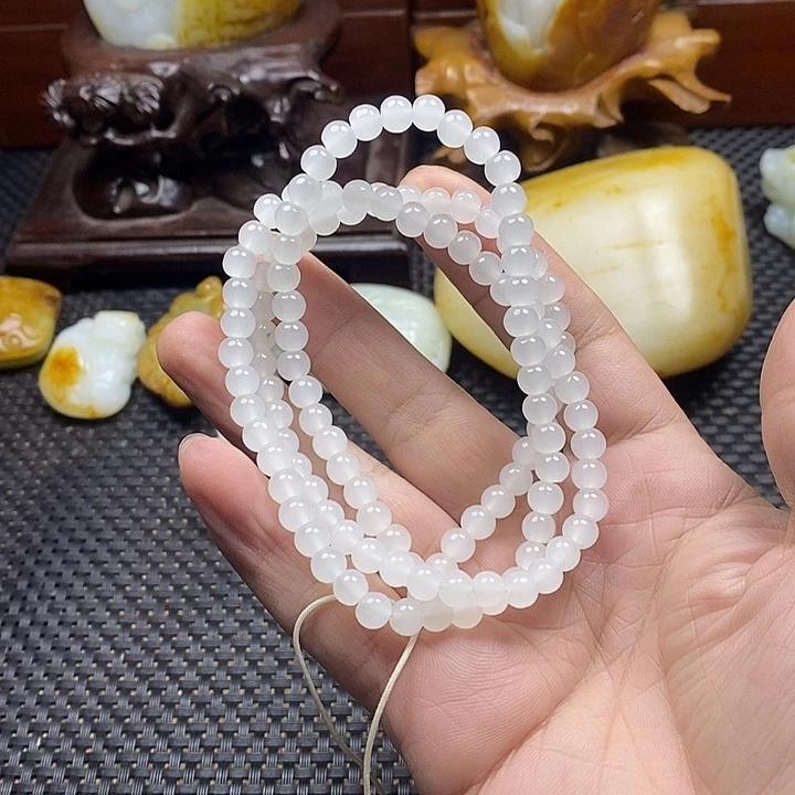 和田玉（糖玉）未镶嵌颈饰