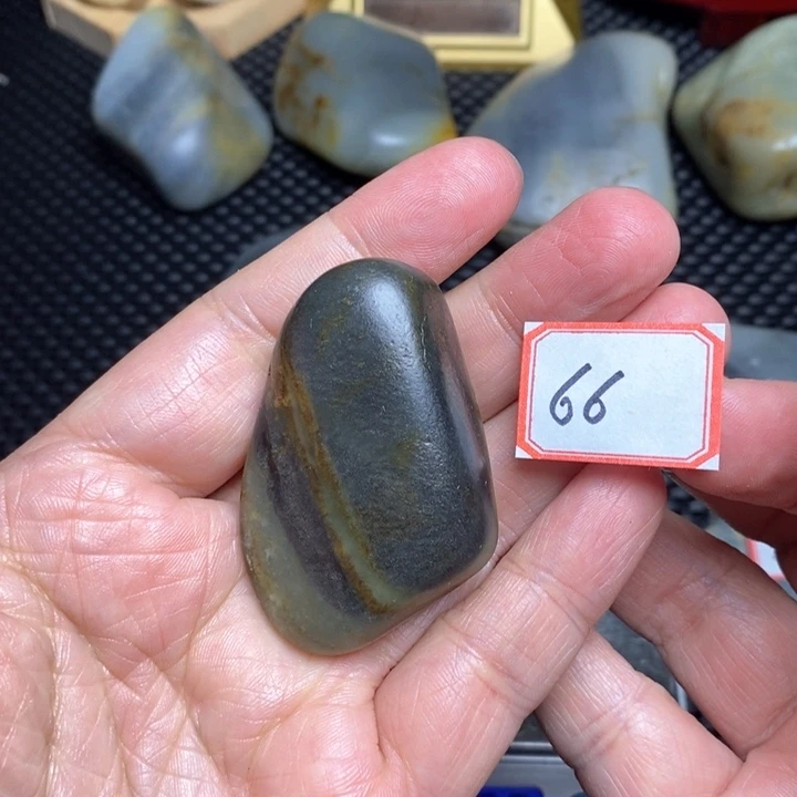 未镶嵌和田玉把件66