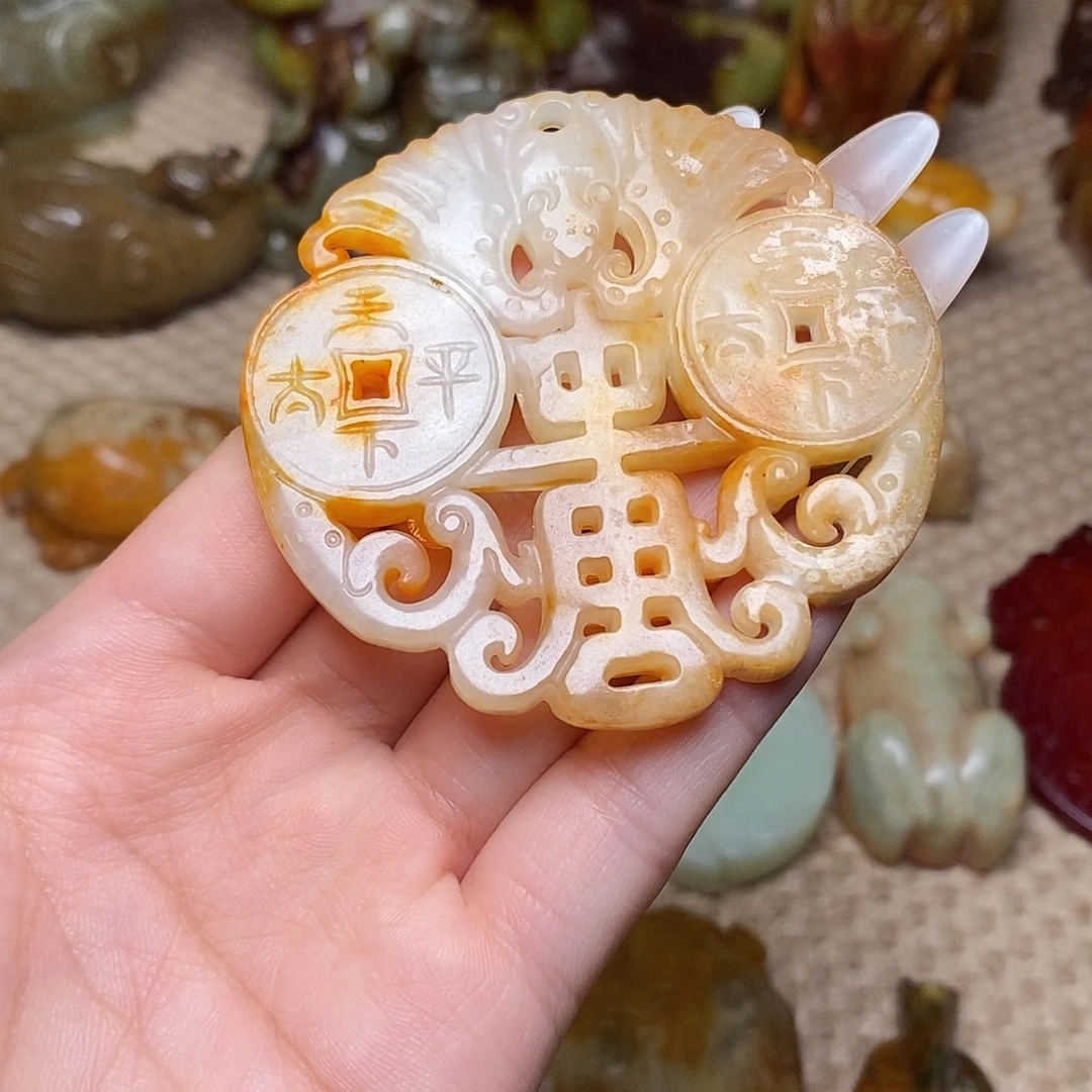 未镶嵌蛇纹石玉颈饰
