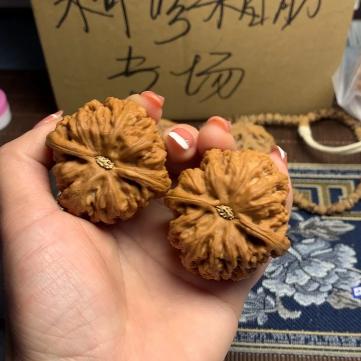 吊坠文玩核桃甚粗筋