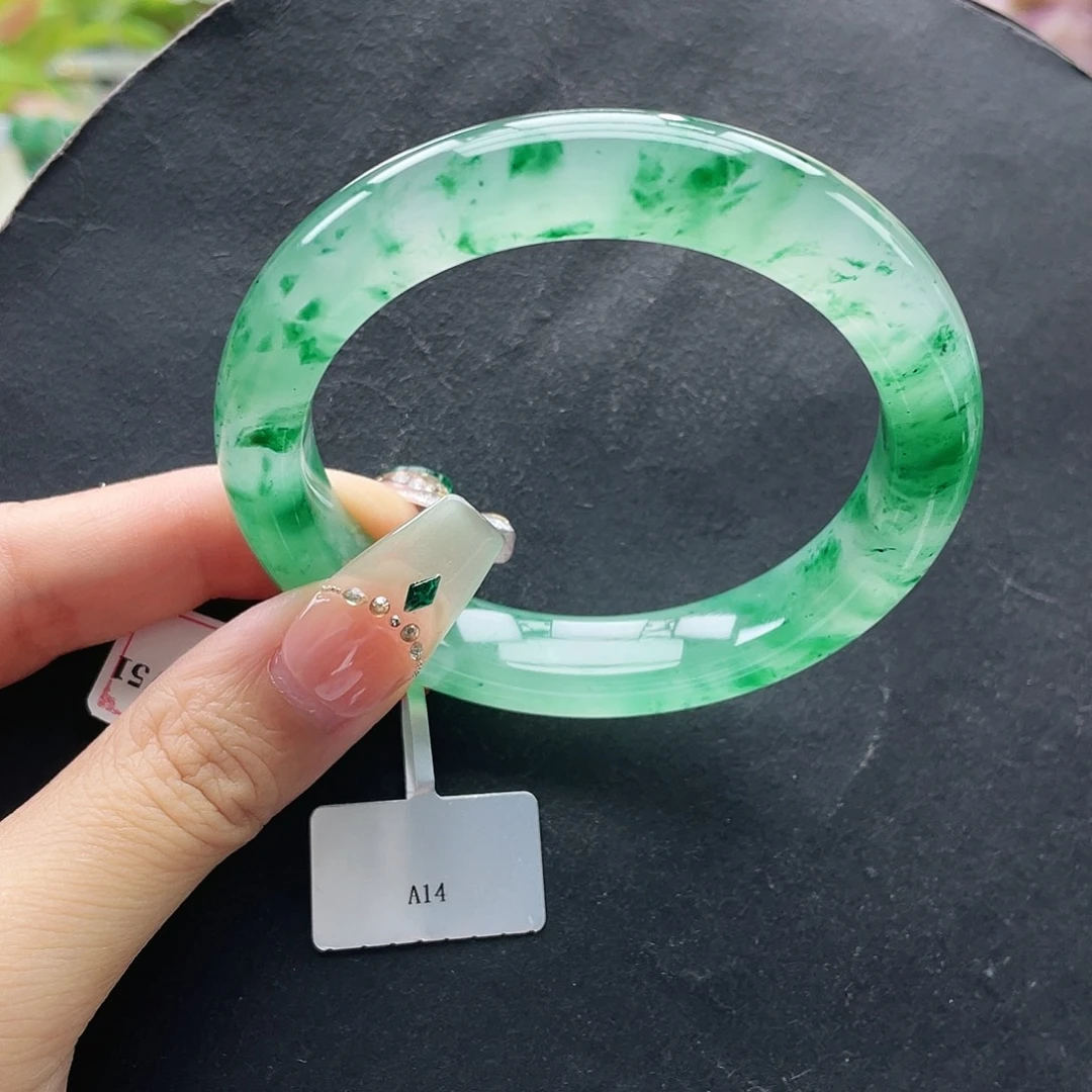 石英质玉未镶嵌手镯56