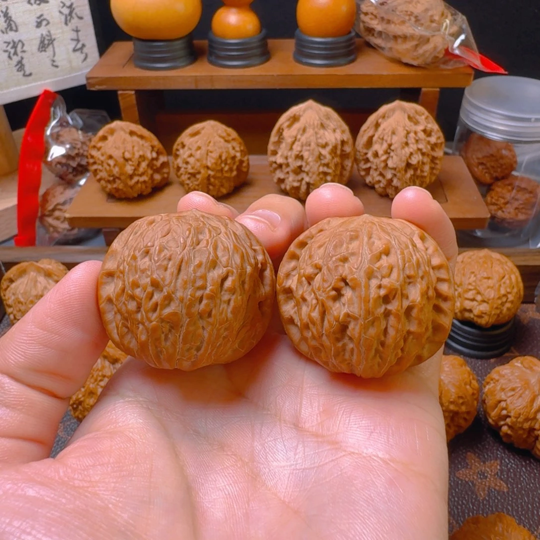 文玩核桃把件毕业铁锤