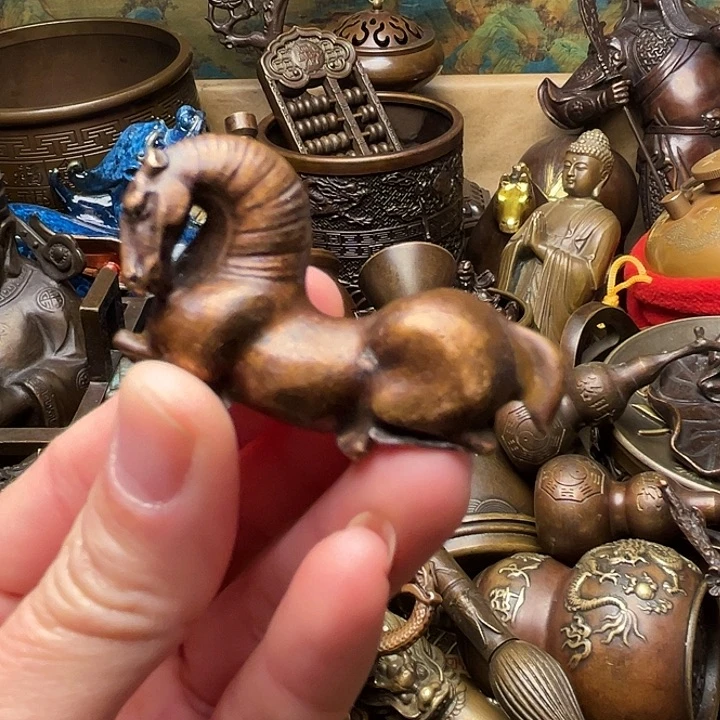 精美铜器批发档口