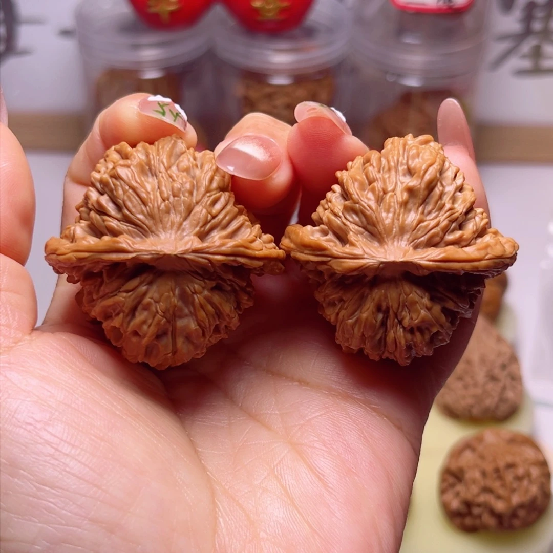 文玩核桃吊坠44尺汉高美楼